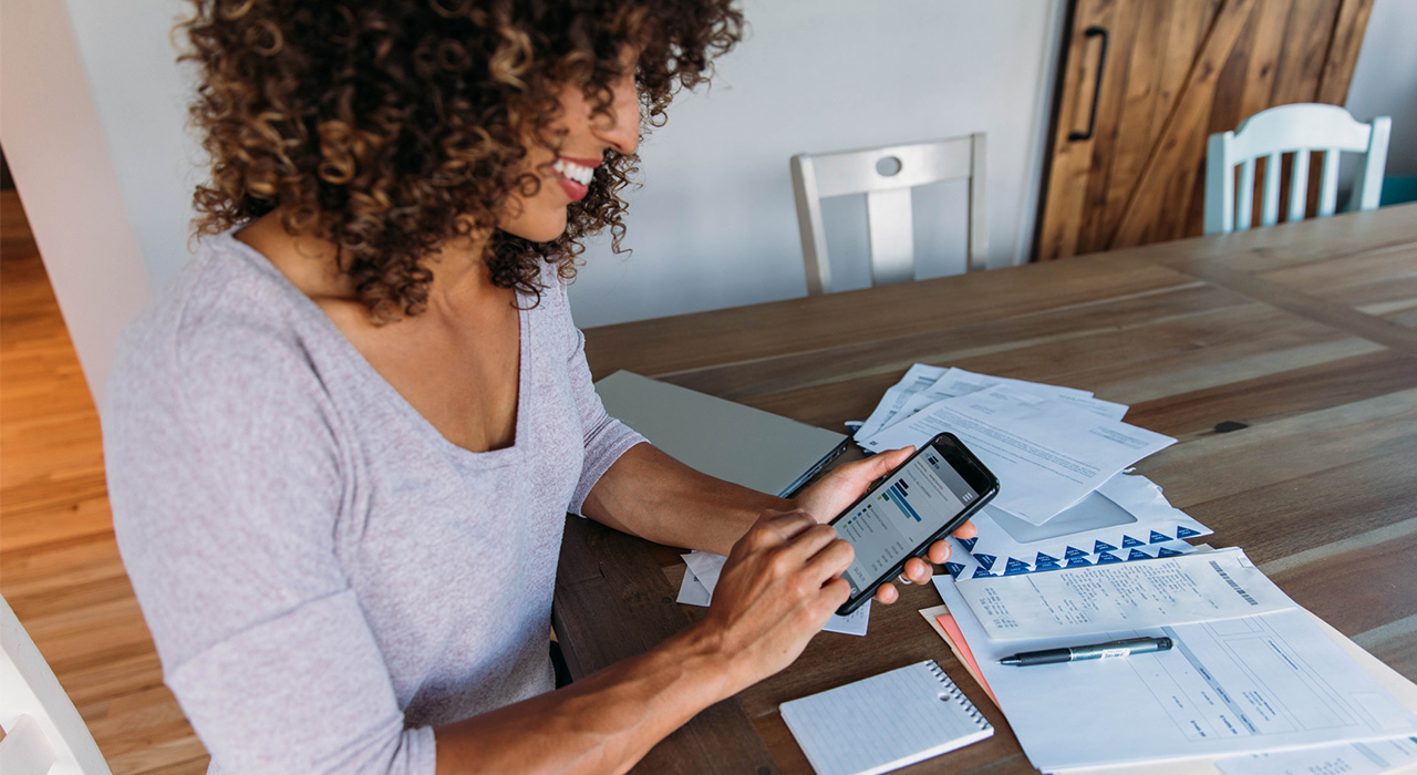 Start saving towards your #financialgoals with these pro money-saving hacks