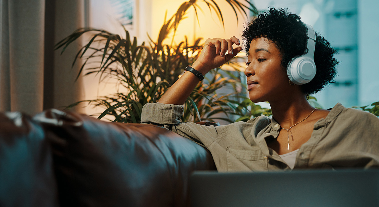 These are the gripping audiobooks recommended by critics to binge this winter