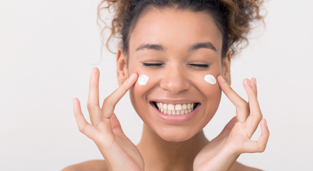 The difference between physical + chemical exfoliation